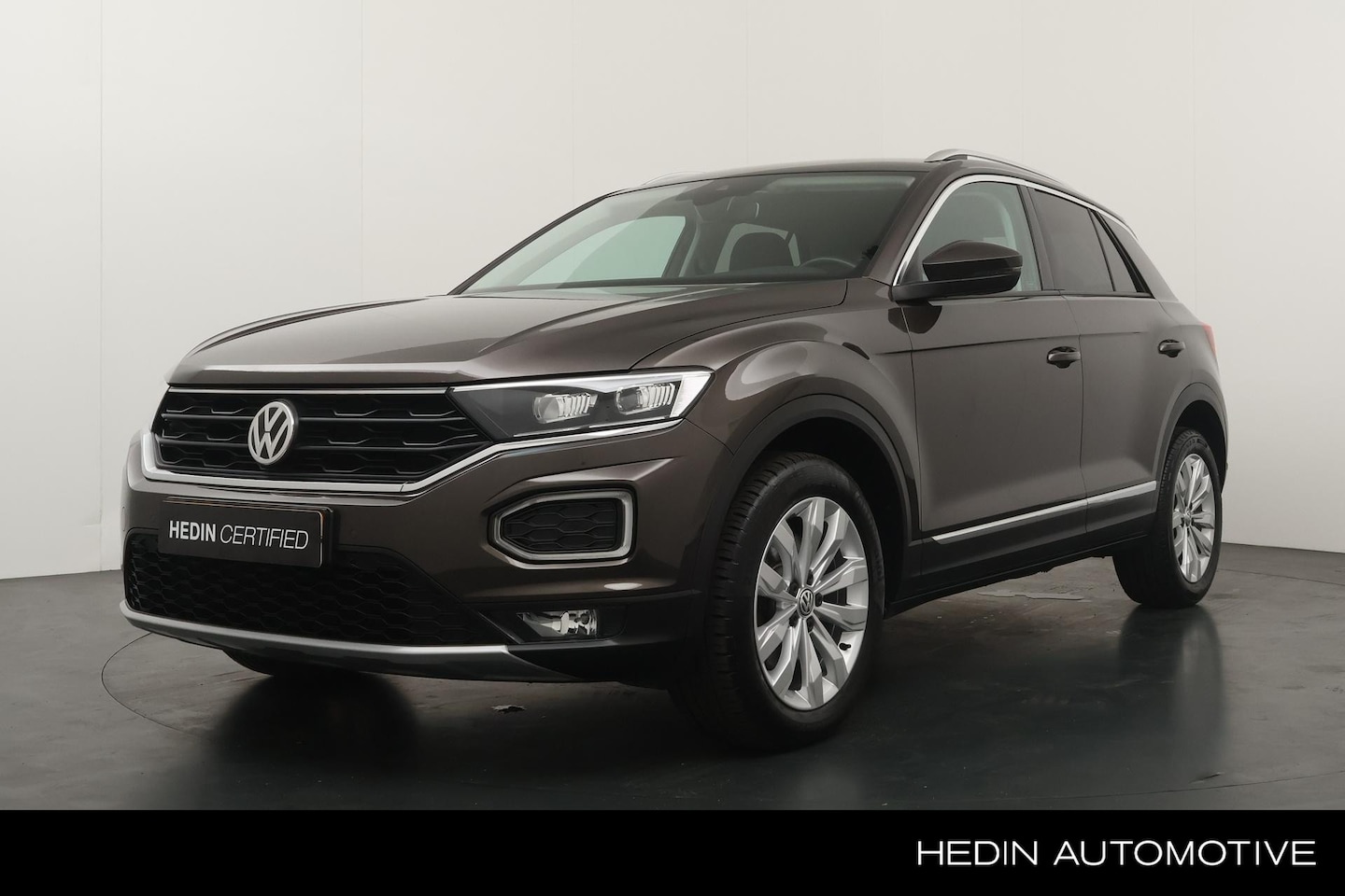 Volkswagen T-Roc - 1.5 TSI Sport 150pk | 1e Eigenaar! | Electrische Achterklep | Parkeersensoren V+A | Adapti - AutoWereld.nl