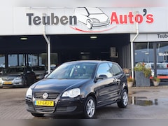 Volkswagen Polo - 1.2-12V Comfortline Airco, Cruise control, Lichtmetalen wielen, APK tot 24-08-2026