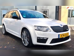 Skoda Octavia Combi - 2.0 TSI RS DSG Automaat Navi Stoelverwarming