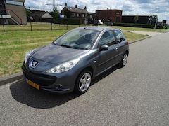 Peugeot 206 - 1.1 XR