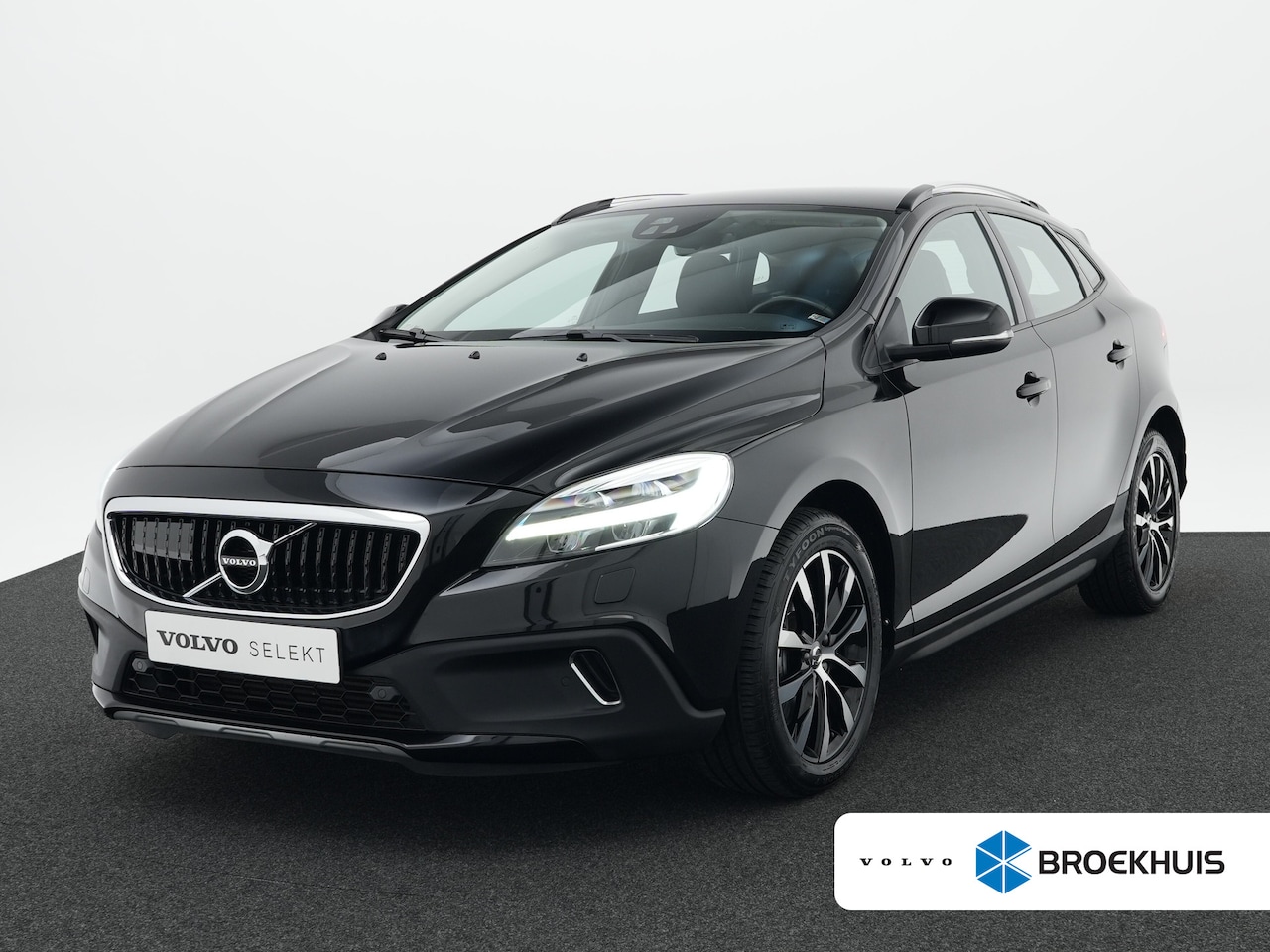 Volvo V40 Cross Country - T3 Automaat Nordic+ | Adaptive Cruise Control | BLIS | Standkachel | Camera | LED | Trekha - AutoWereld.nl