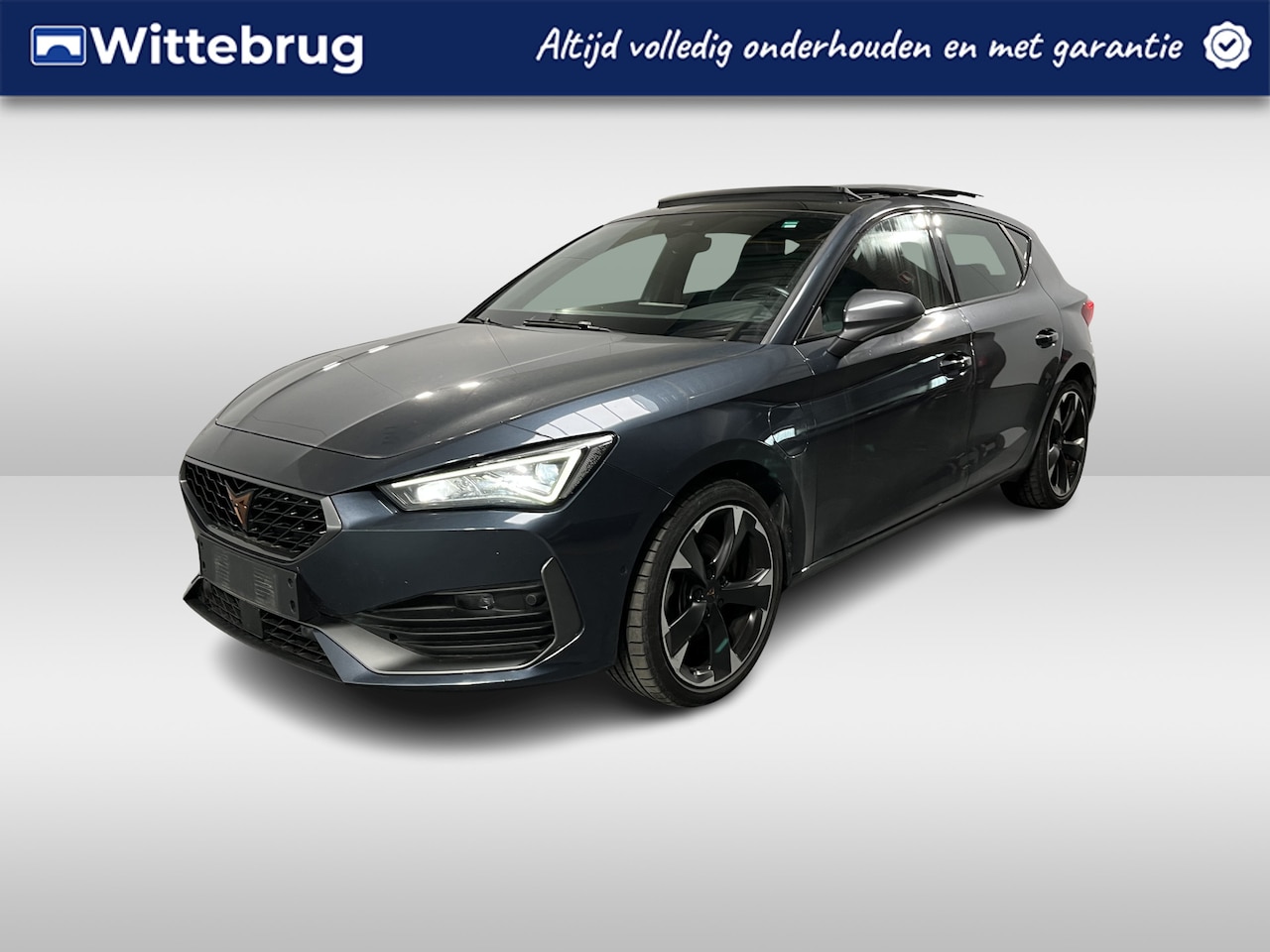 CUPRA Leon - 1.4 e-Hybrid Performance / AUTOMAAT/ PANO/ STOEL-STUUR VERWARM./ FULL LINK/ PARK. SENSOREN - AutoWereld.nl