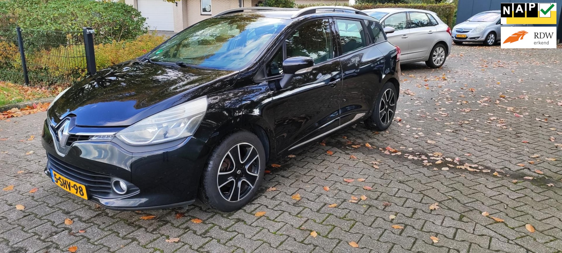 Renault Clio Estate - 0.9 TCe Expression bj 2013 airco/navi - AutoWereld.nl
