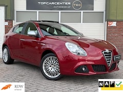 Alfa Romeo Giulietta - 1.4T Distinctive/PANO/AUT/PARKS/APK/NAP