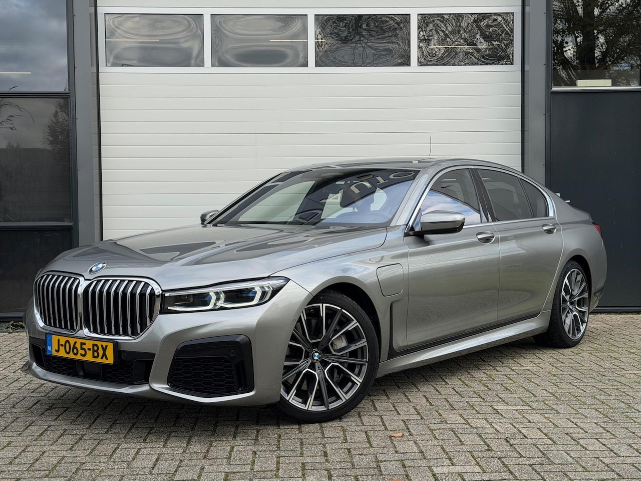 BMW 7-serie - (g11) 745e HE M Sport Dr Ass Schuifd A - AutoWereld.nl