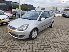 Ford Fiesta - 1.4-16V Ambiente/NIEUW APK/AIRCO