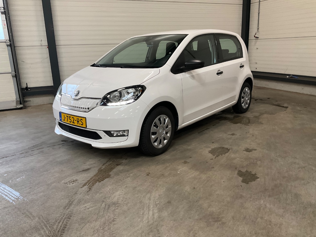 Skoda Citigo e-iV - EV Ambition 83 pk | Airco (automatisch) | DAB ontvanger | Telefoonintegratie - AutoWereld.nl