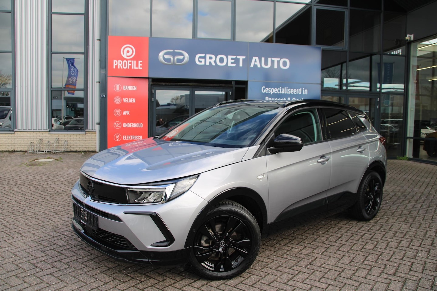 Opel Grandland - 1.2 Turbo 130pk GS Airco Navi 360 Camera Carplay Vol!!! - AutoWereld.nl