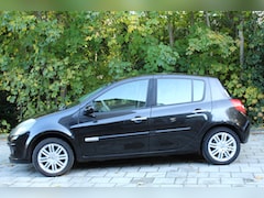 Renault Clio - 1.6-16V Initiale clima cruise keyless entry leer enz