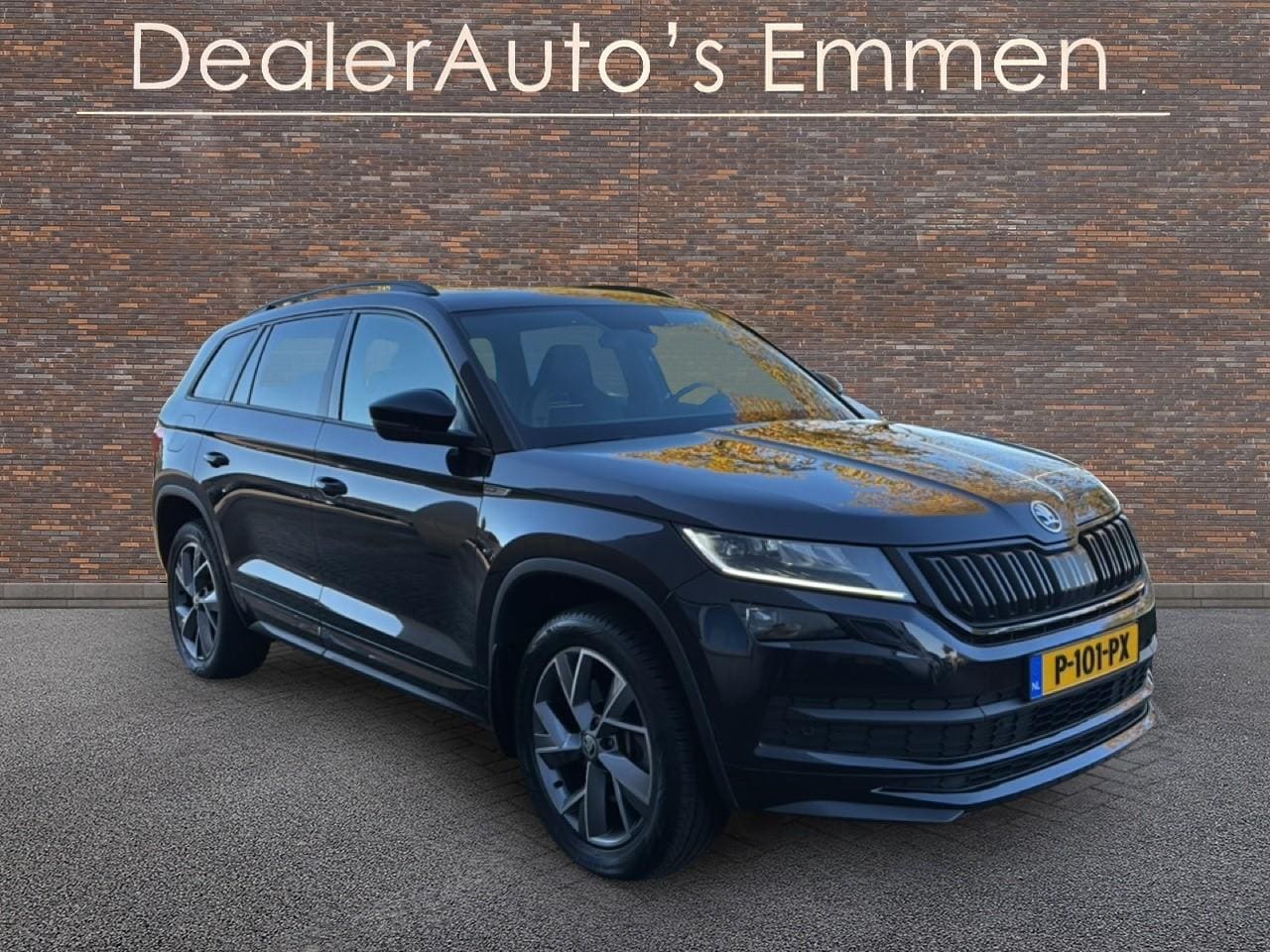 Skoda Kodiaq - 2.0 TSI 4x4 Sportline Business 7p. 2.0 TSI 4x4 Sportline Business 7p. Panodak - AutoWereld.nl