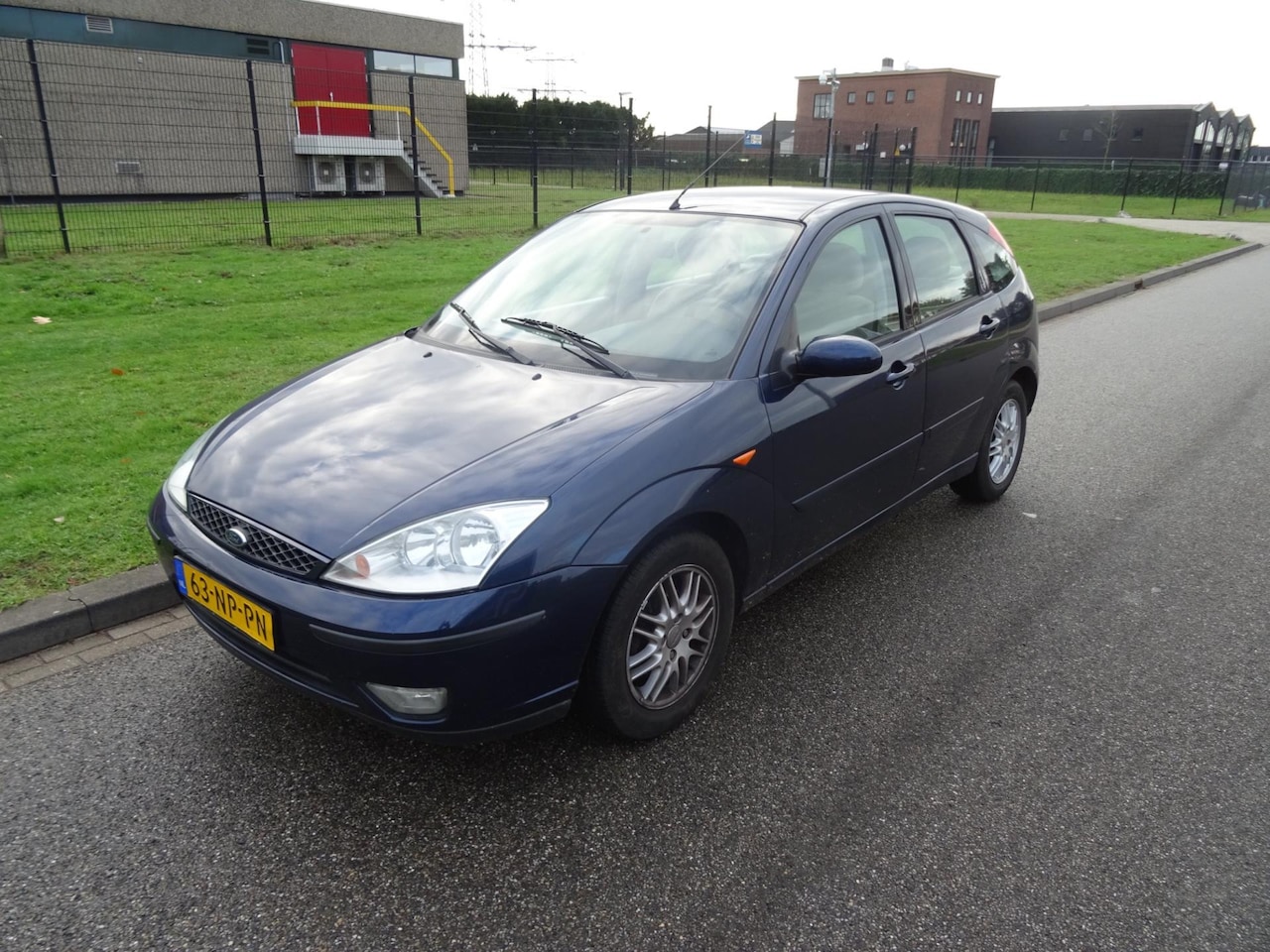Ford Focus - 1.6-16V Ghia 1.6-16V Ghia - AutoWereld.nl