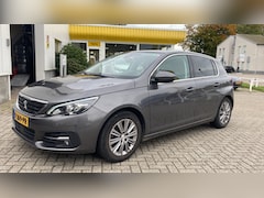 Peugeot 308 - 1.2 PureTech Allure Panoramadak Trekhaak Navi