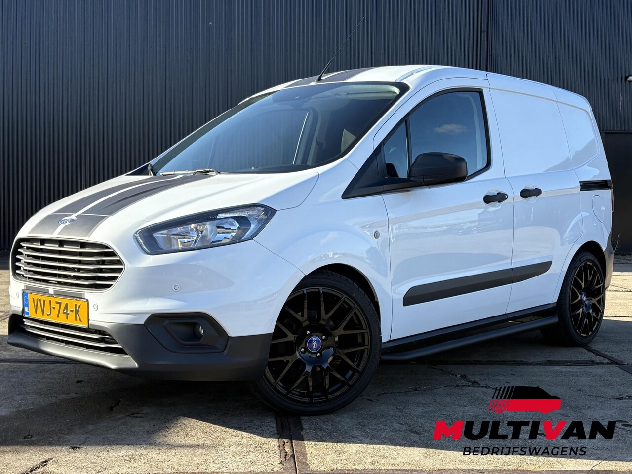 Ford Transit Courier - 1.5 TDCI SPORT | Cruise control | EURO 6 | 2x schuif | Carplay | - AutoWereld.nl