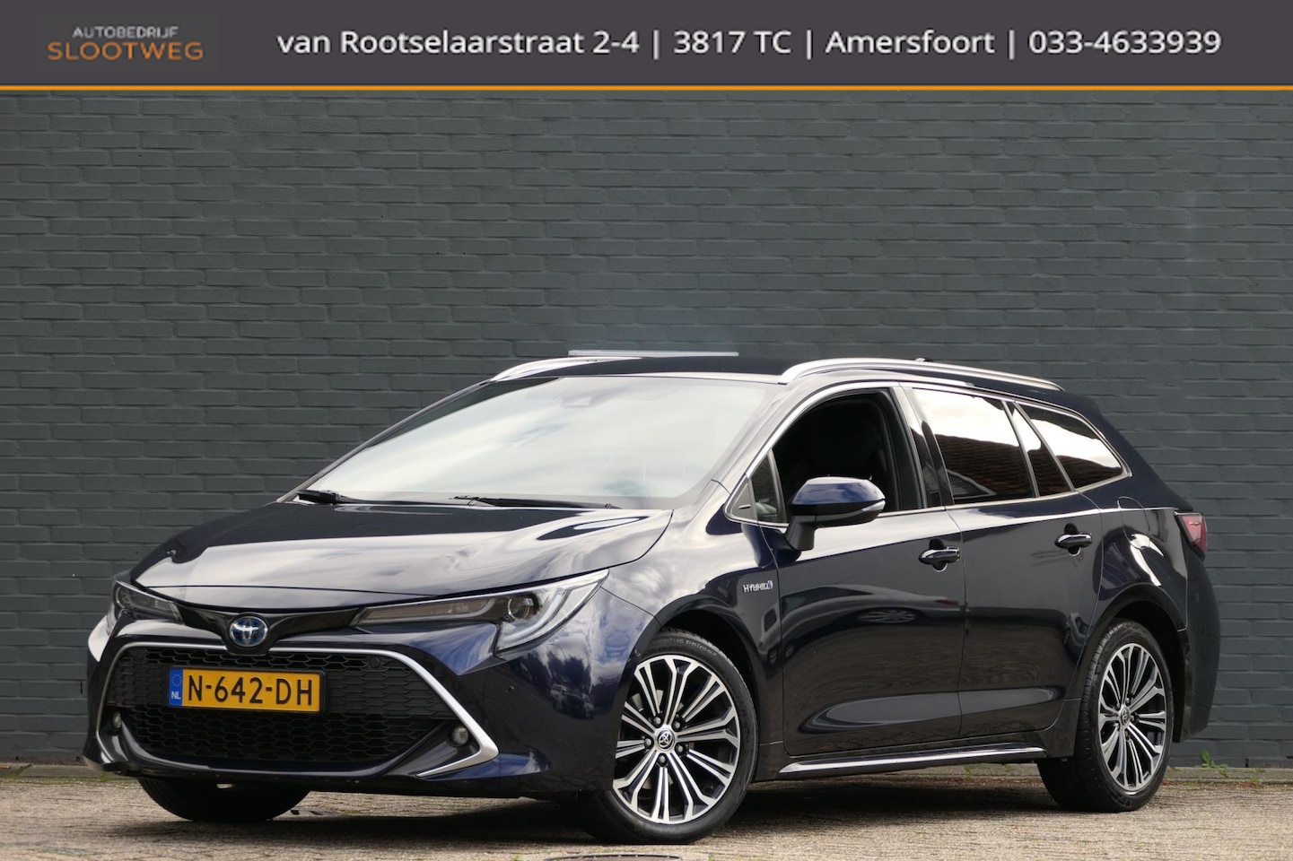 Toyota Corolla Touring Sports - 1.8 Hybrid Executive Head Up | Sportstoelen | Keyless Entry | Camera - AutoWereld.nl
