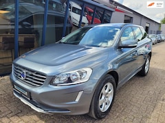 Volvo XC60 - 2.0 T5 Momentum NAVI / LEER / TREKHAAK