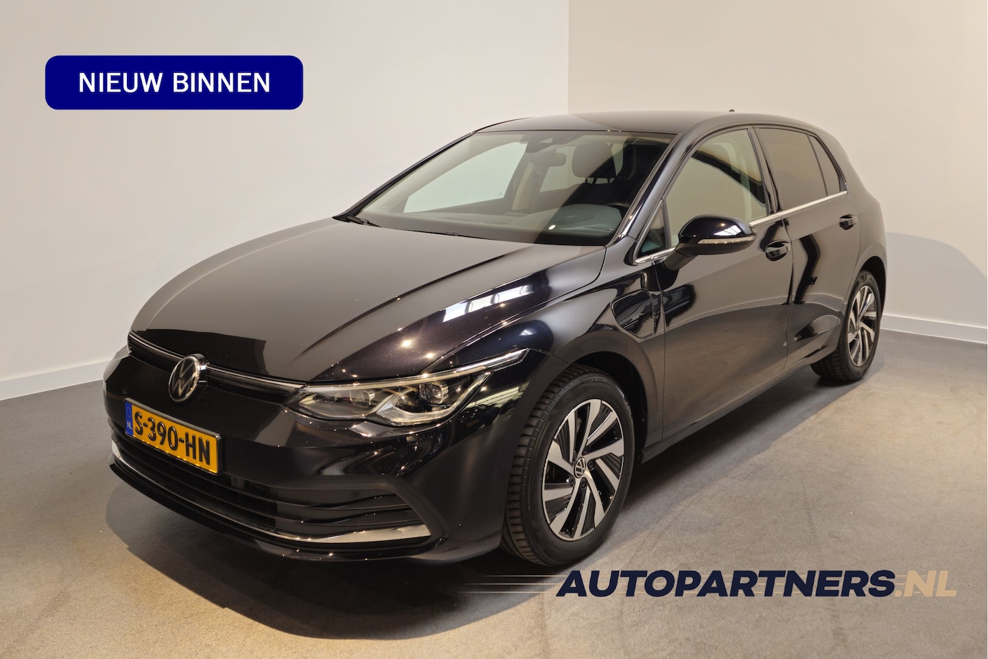 Volkswagen Golf - 1.4 eHybrid Style - Stoel/Stuurverwarming - Massagefunctie - Adaptive Cruise - Apple Carpl - AutoWereld.nl