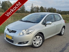Toyota Auris - 1.6-16V Sol Business