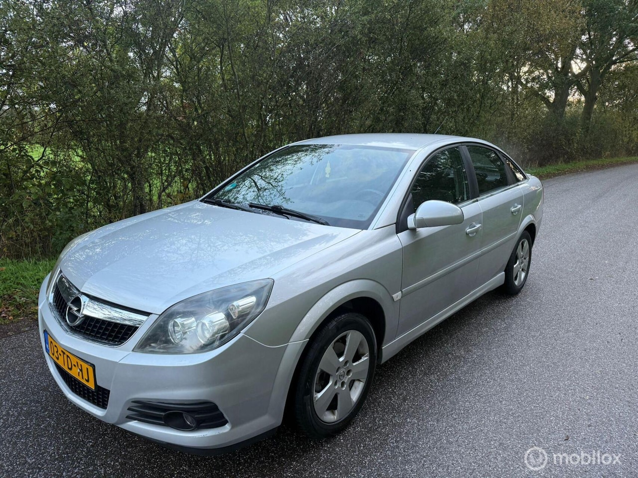 Opel Vectra GTS - 1.8-16V Executive Apk 30-10-2026 - AutoWereld.nl