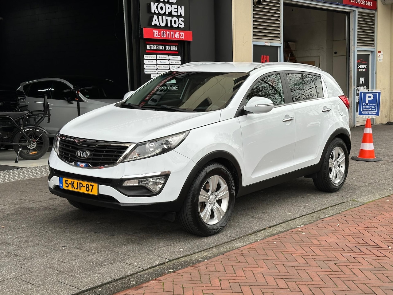 Kia Sportage - 1.6 GDI Plus Pack Navi Clima Camera PDC - AutoWereld.nl