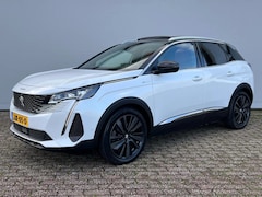 Peugeot 3008 - 1.6 HYbrid4 300 GT | 4X4 | 19'' | Rood Nappaleder | Massage | Keyless | Trekhaak | 360