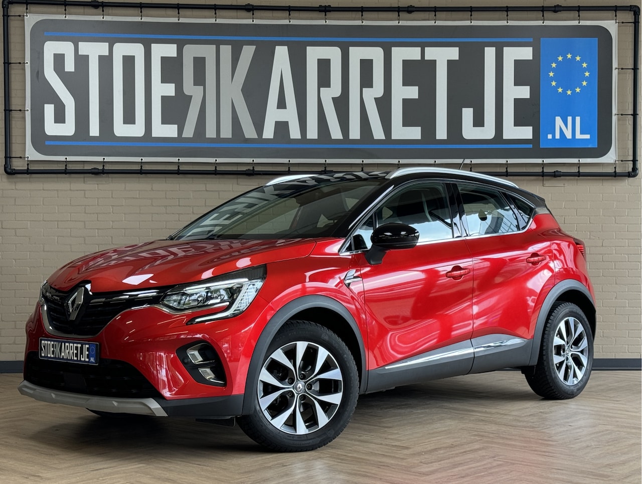 Renault Captur - 1.3 TCe 130 Intens | Navi | ACC | Blindspot | Camera |17" | PDC V+A | 100% Onderhouden! - AutoWereld.nl