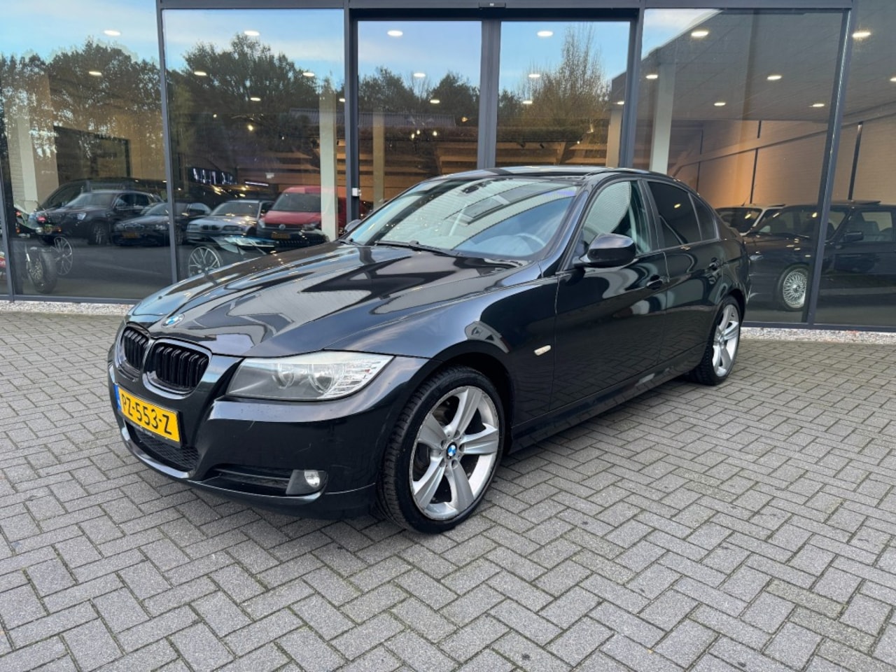BMW 3-serie - 318i Executive Sport 318i Executive Sport ,Climate,Cruise,Navi,Pdc,Leer,18Inch - AutoWereld.nl