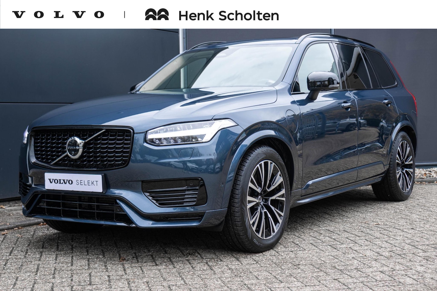 Volvo XC90 - 2.0 T8 Plug-in hybrid AWD Ultra Dark | Verwarmde Voorstoelen met Geheugen en Massagefuncti - AutoWereld.nl
