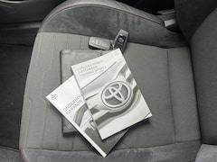 Toyota Corolla Touring Sports - 1.8 HYBRID EXECUTIVE I ADAPT. CRUISE CONTROL I ALCANTARA I NAVIGATIE I P-CAMERA