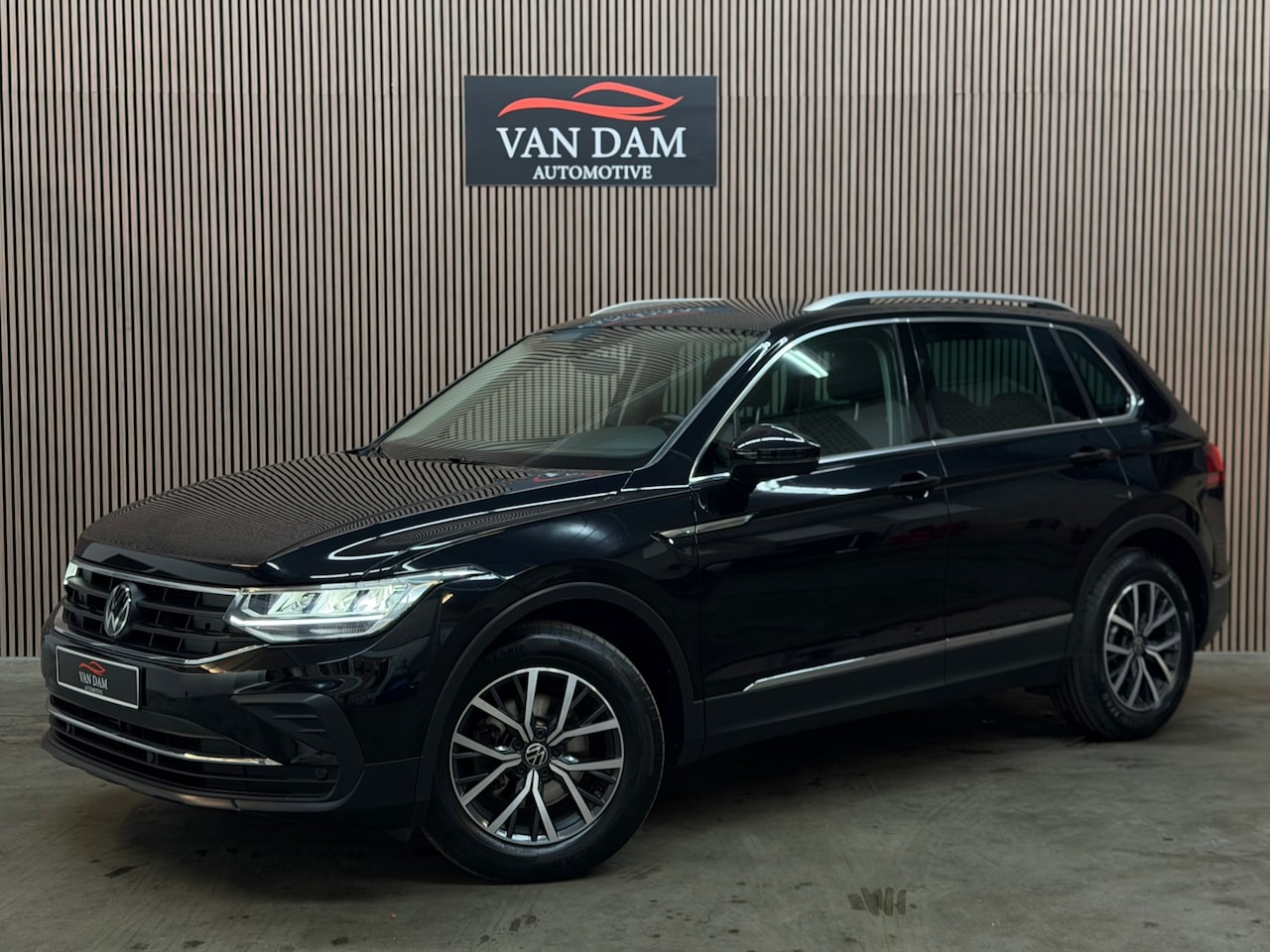 Volkswagen Tiguan - 1.5 TSI Life Business 2021 DSG LED CRUISE ACC CLIMA - AutoWereld.nl