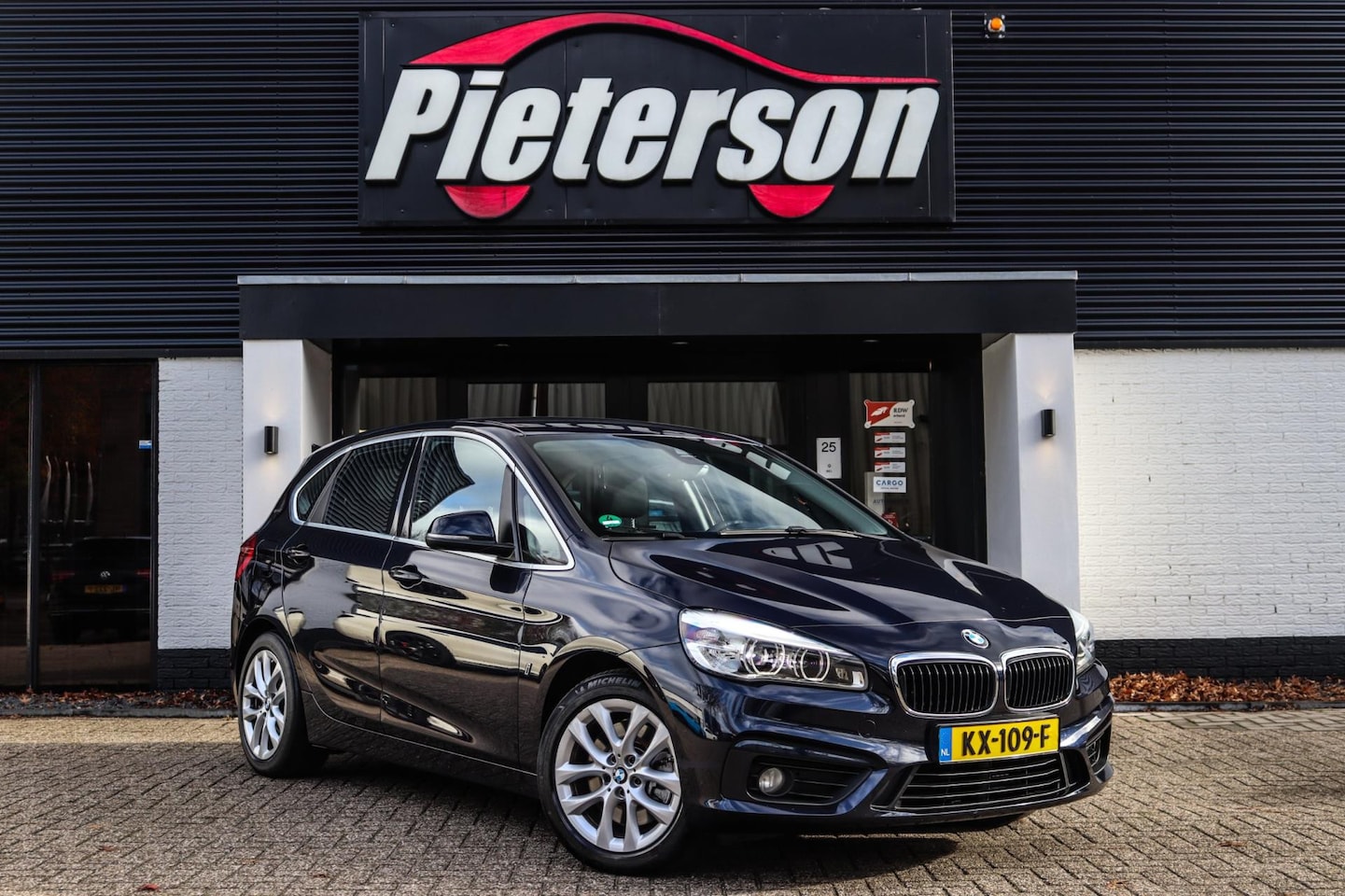 BMW 2-serie Active Tourer - 225xe iPerformance NAP XENON CLIMA - AutoWereld.nl