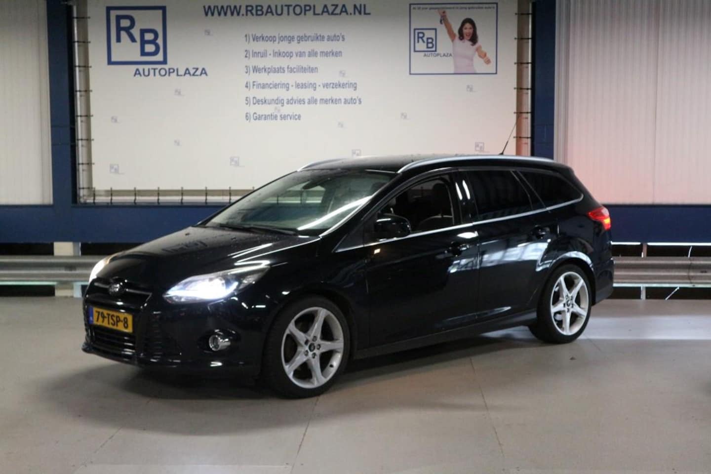 Ford Focus Wagon - 1.6 EcoBoost Titanium / BLACK PACK ! - AutoWereld.nl