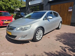 Opel Astra - 1.4 Turbo Edition