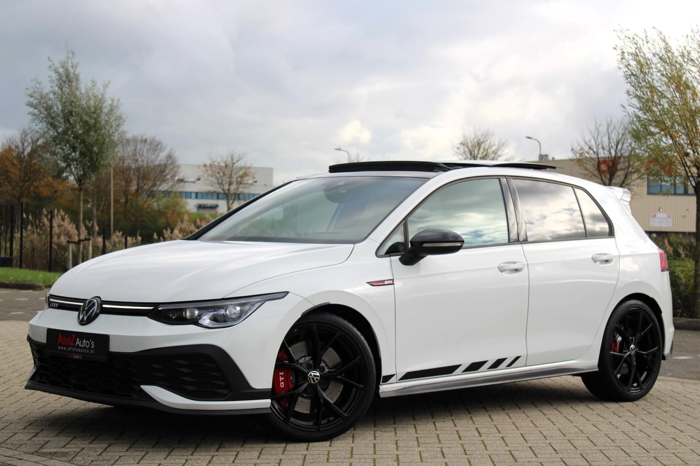 Volkswagen Golf - 2.0 TSI GTI Clubsport Pano IQLight H&K HUD - AutoWereld.nl