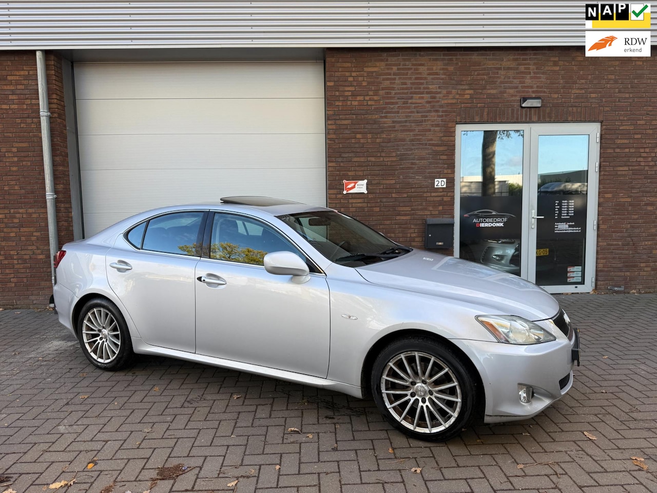 Lexus IS - 250 Business|AUTOMAAT|NIEUWE APK|PANO - AutoWereld.nl