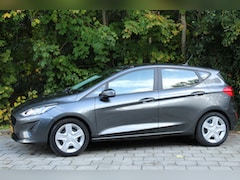 Ford Fiesta - airco cruise navigatie enz. Mooie auto 1.1 Trend