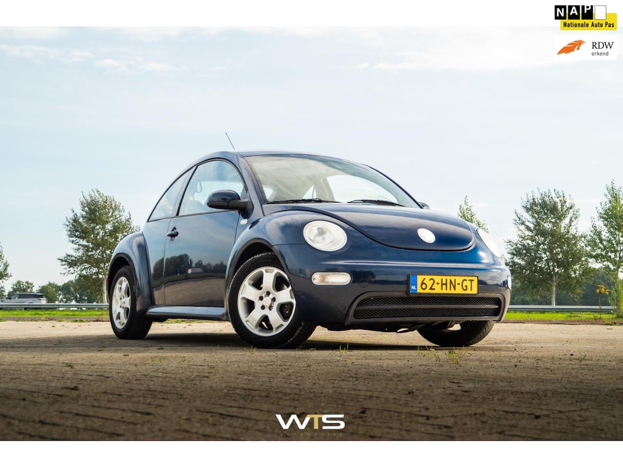 Volkswagen New Beetle - 1.6 75KW 2001 Blauw | INRUIL MOGELIJK - AutoWereld.nl