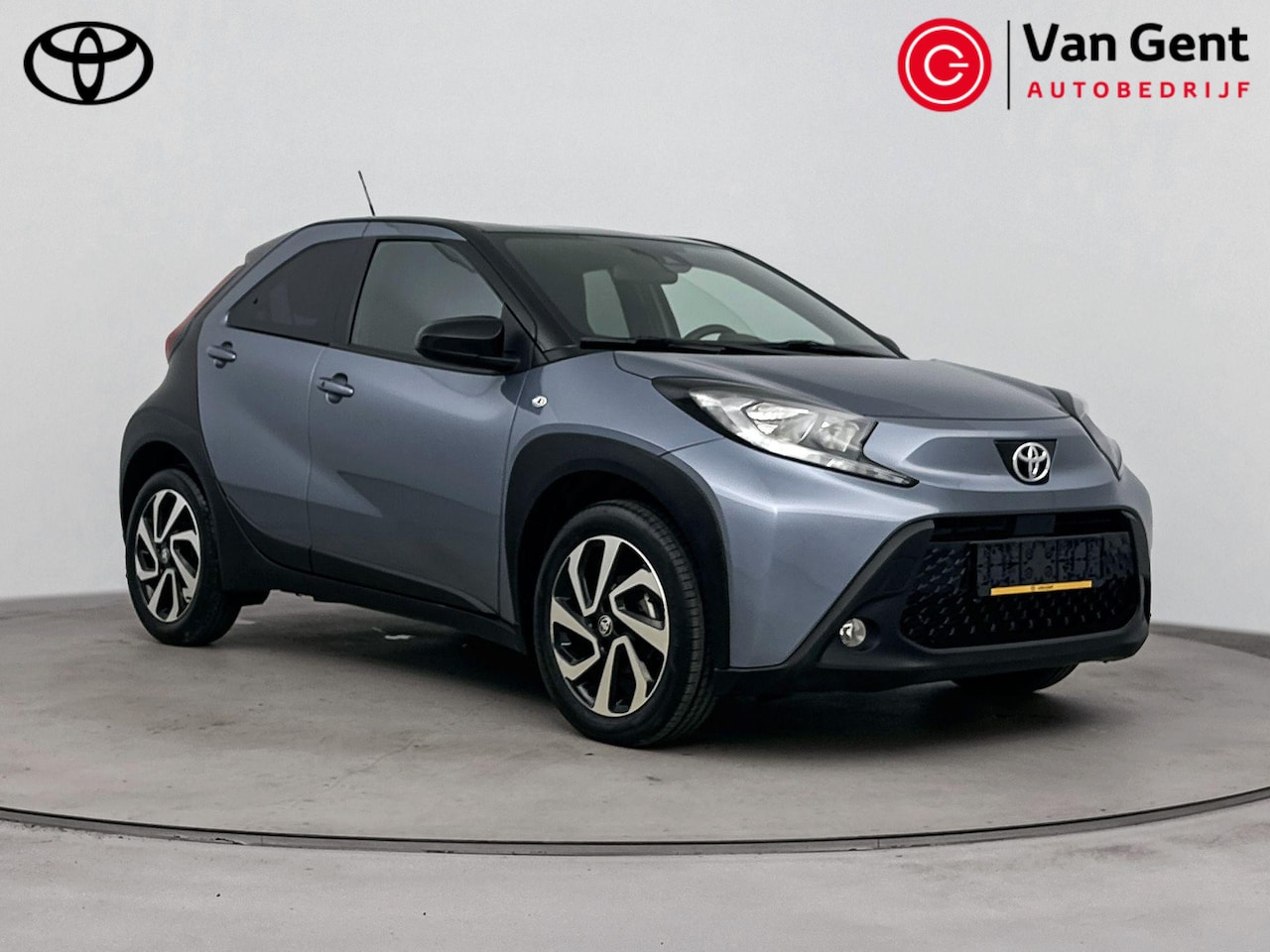 Toyota Aygo X - 1.0 VVT-i S-CVT Pulse | Automaat | Parkeersensoren voor/achter | Apple Carplay / Android A - AutoWereld.nl