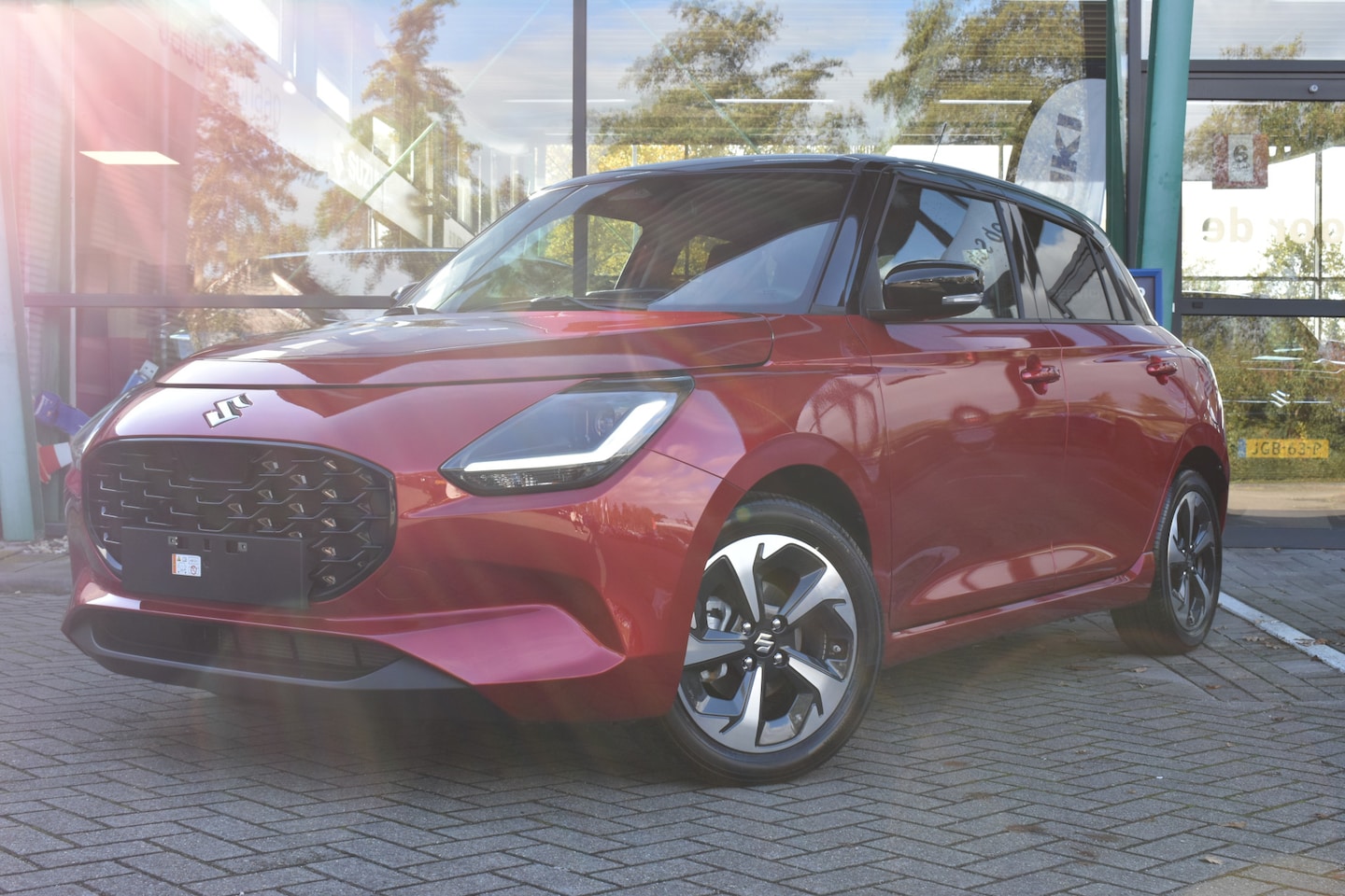 Suzuki Swift - 1.2 Style Smart Hybrid CVT Automaat 83pk | Achteruitrijcamera | Climate Control | Navigati - AutoWereld.nl