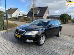 Skoda Octavia Combi - 1.2 TSI Ambition Business Line | NAP Navi Cruise Clima Trekhaak |
