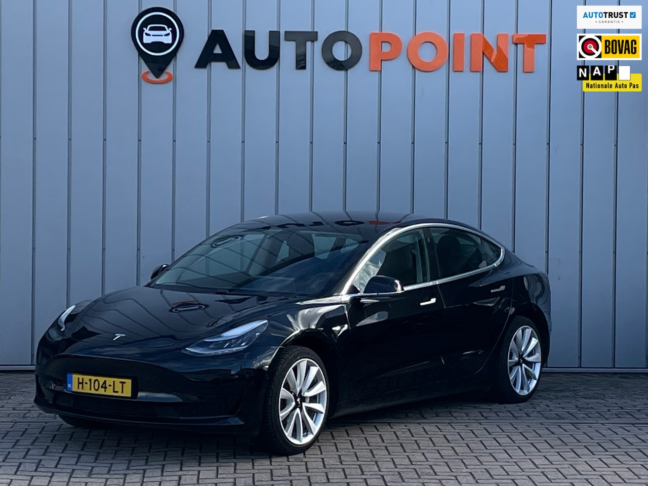 Tesla Model 3 - Standard RWD Plus 60 kWh|1E EIG ORG NL|DEALEROND|19INCH|AUTOPILOT|APPLECARPLAY|CAMERA|STOE - AutoWereld.nl