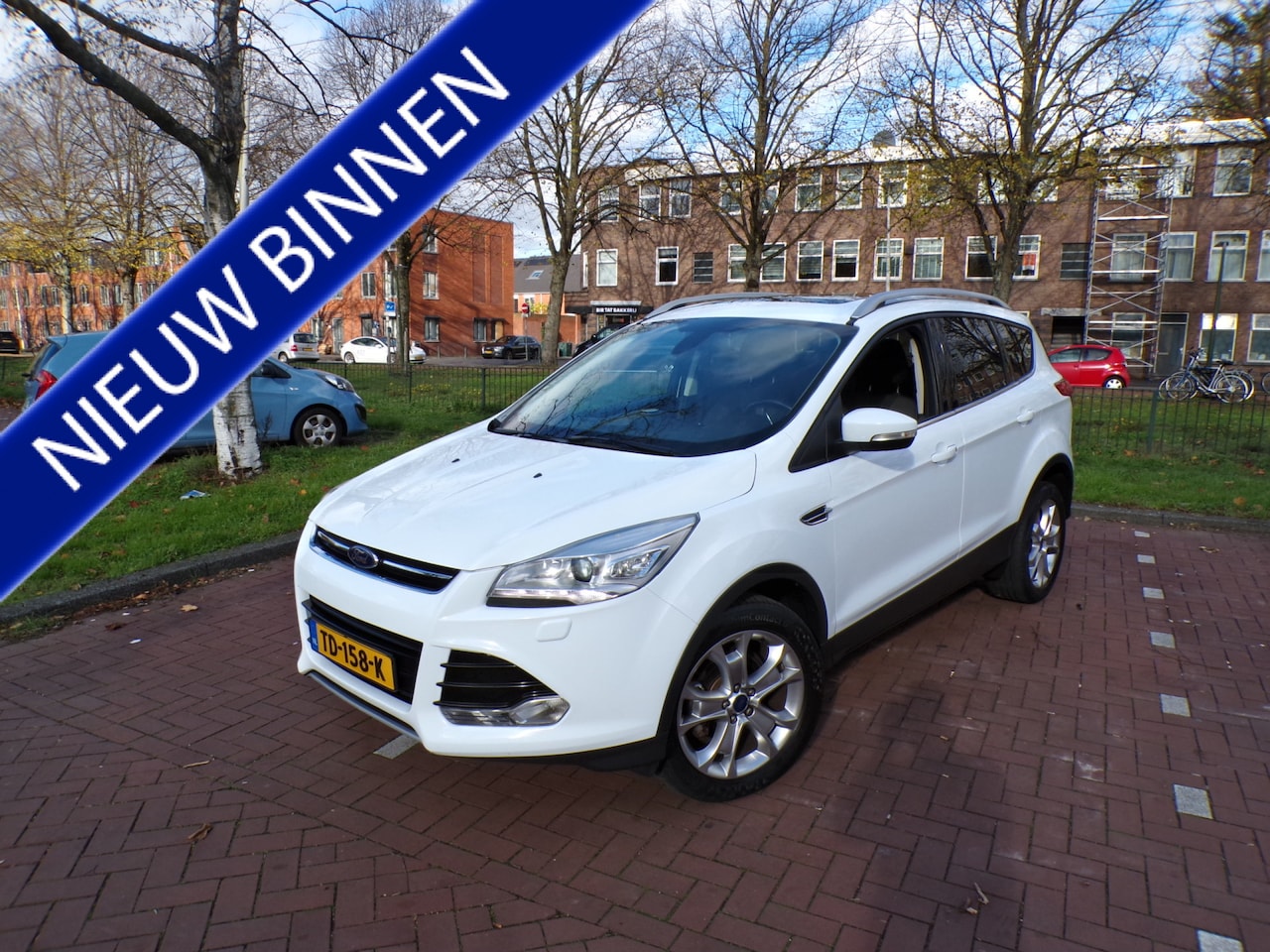 Ford Kuga - 1.6 Titanium Plus panoramadak cruisecontrol telefoon..... - AutoWereld.nl