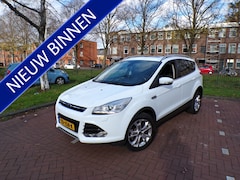 Ford Kuga - 1.6 Titanium Plus panoramadak cruisecontrol telefoon