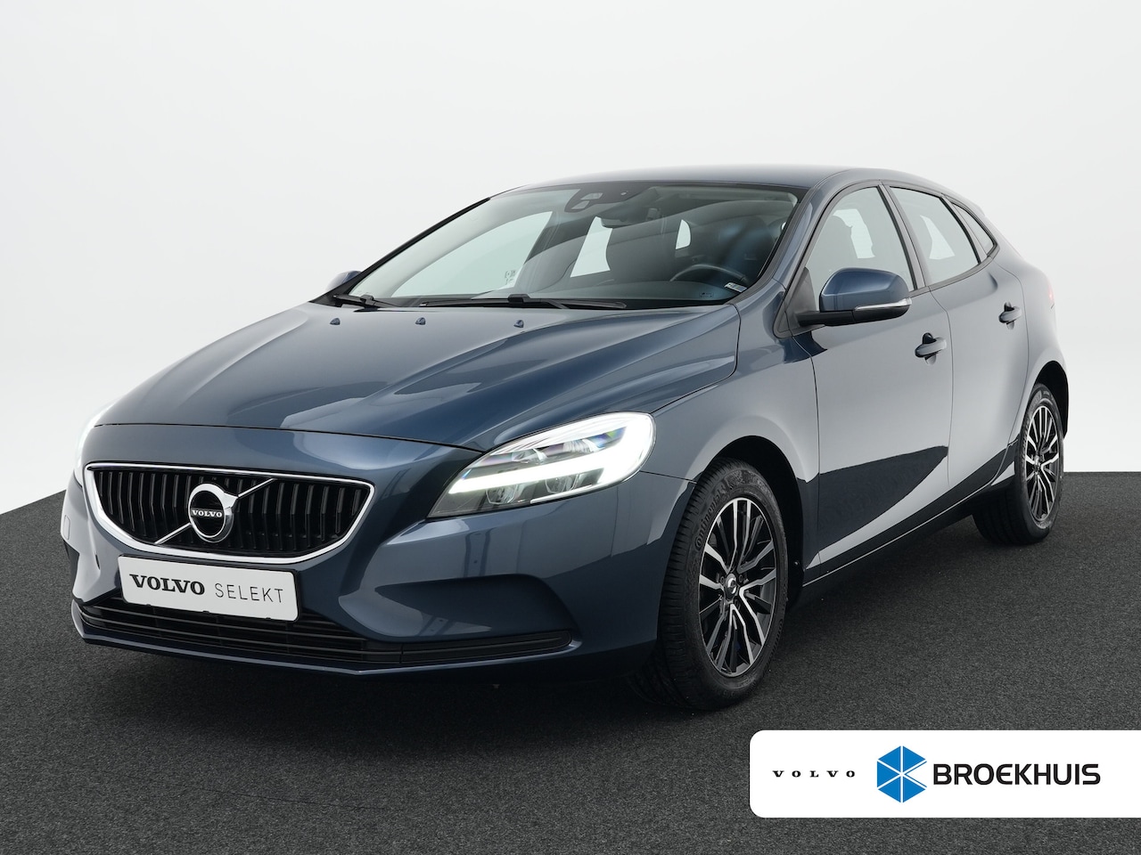 Volvo V40 - 1.5 T2 Polar+ | LED | Stoelverwarming | Cruise Control | Climate Control | 16" Lichtmetale - AutoWereld.nl