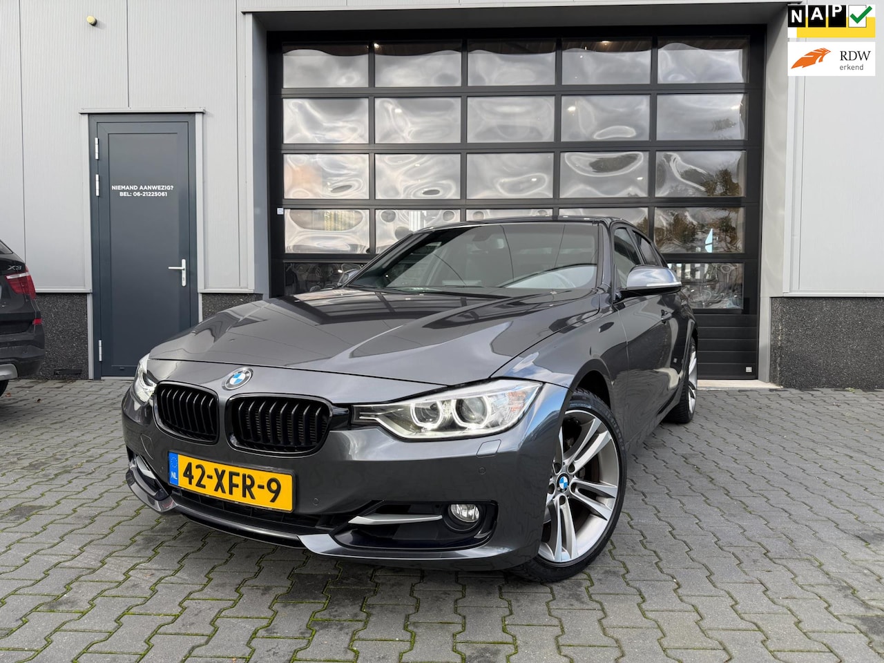 BMW 3-serie - 328i Executive Dealer onderhouden VOL optie's - AutoWereld.nl