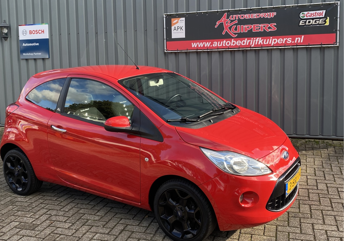 Ford Ka - 1.2 Metal limitid edit.start/stop Clima.Lm.velgen.Pdc.Speciale uitvoering - AutoWereld.nl