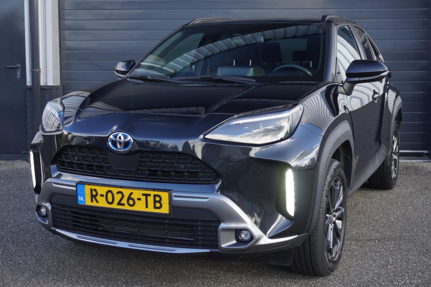 Toyota Yaris Cross - 1.5 Hybrid Explore | Climat | Navigatie | Orig. NL | NAP - AutoWereld.nl