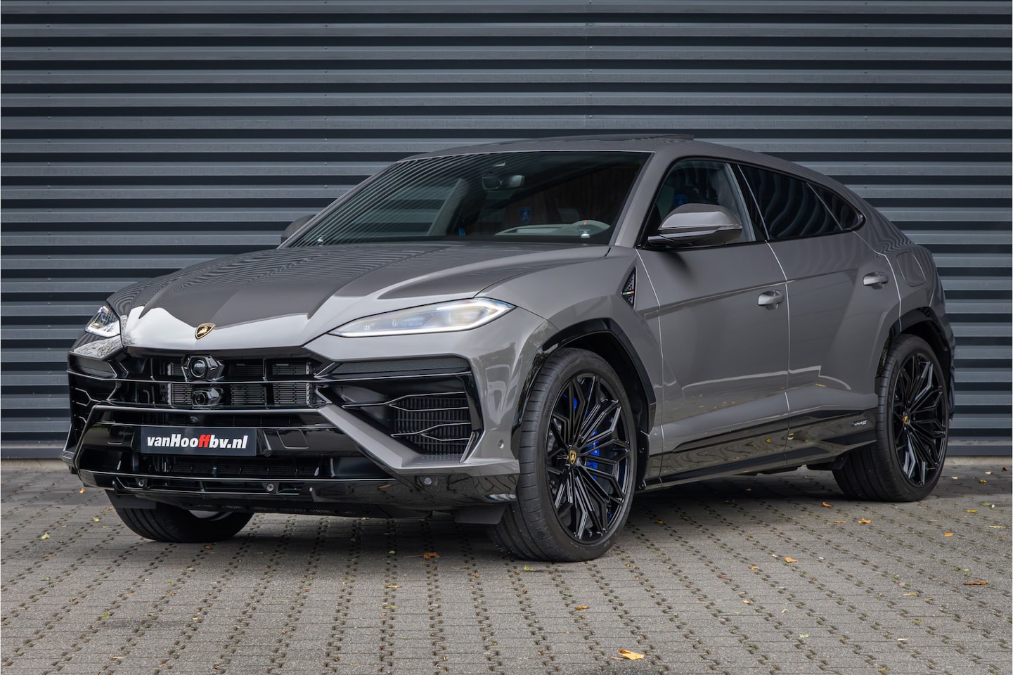 Lamborghini Urus - 4.0 V8 Hybrid SE -Grigio Keres - AutoWereld.nl
