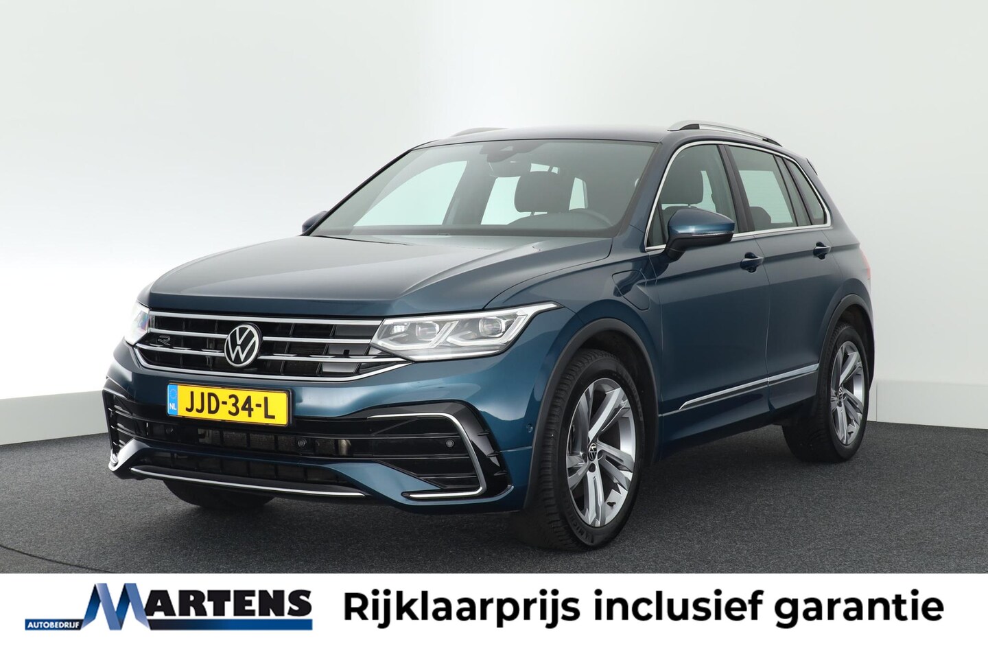 Volkswagen Tiguan - 1.4 TSI 245pk eHybrid 2x R-Line Trekhaak Stoelverwarming Virtual Cockpit Navigatie - AutoWereld.nl