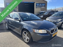 Volvo S40 - 2.4 D5 R-Design