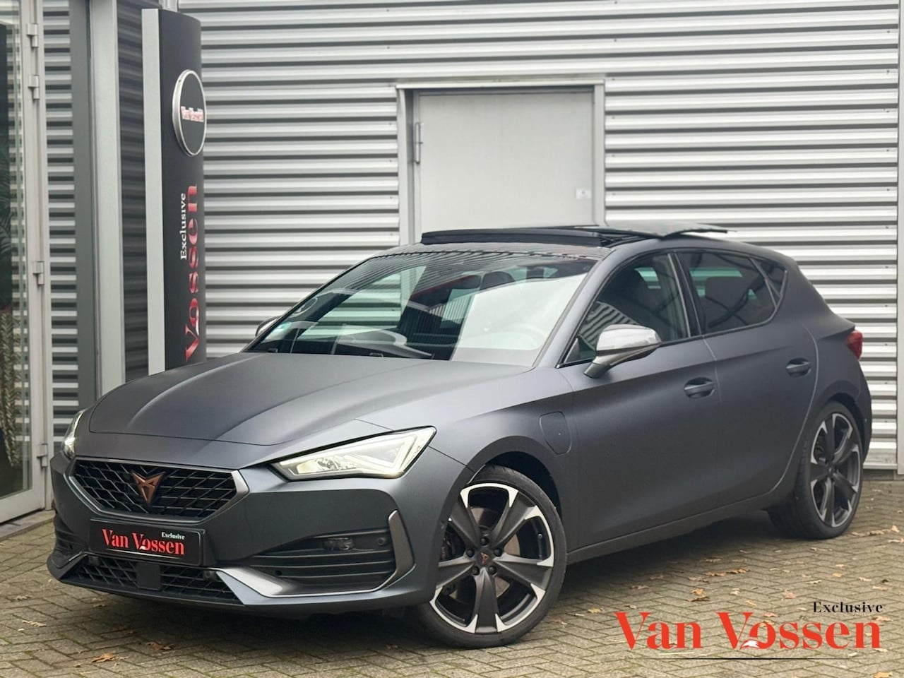CUPRA Leon - 1.4 e-Hybrid VZ Copper Edition|Pano|Memory|Leer|Camera|Sfeer|Carplay| - AutoWereld.nl